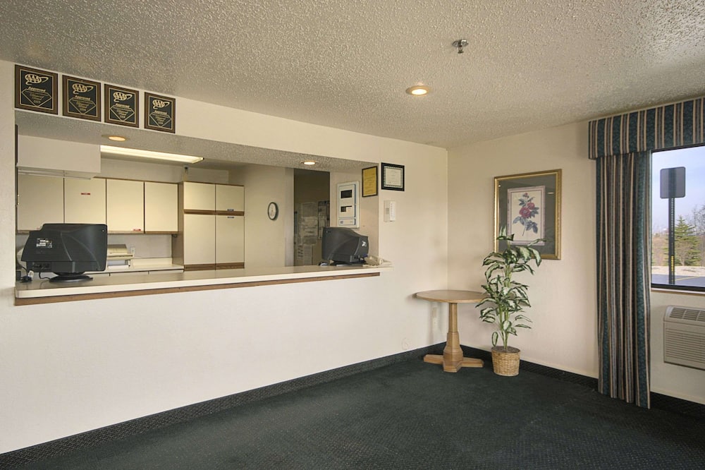 luxury hotels in Grand Rapids