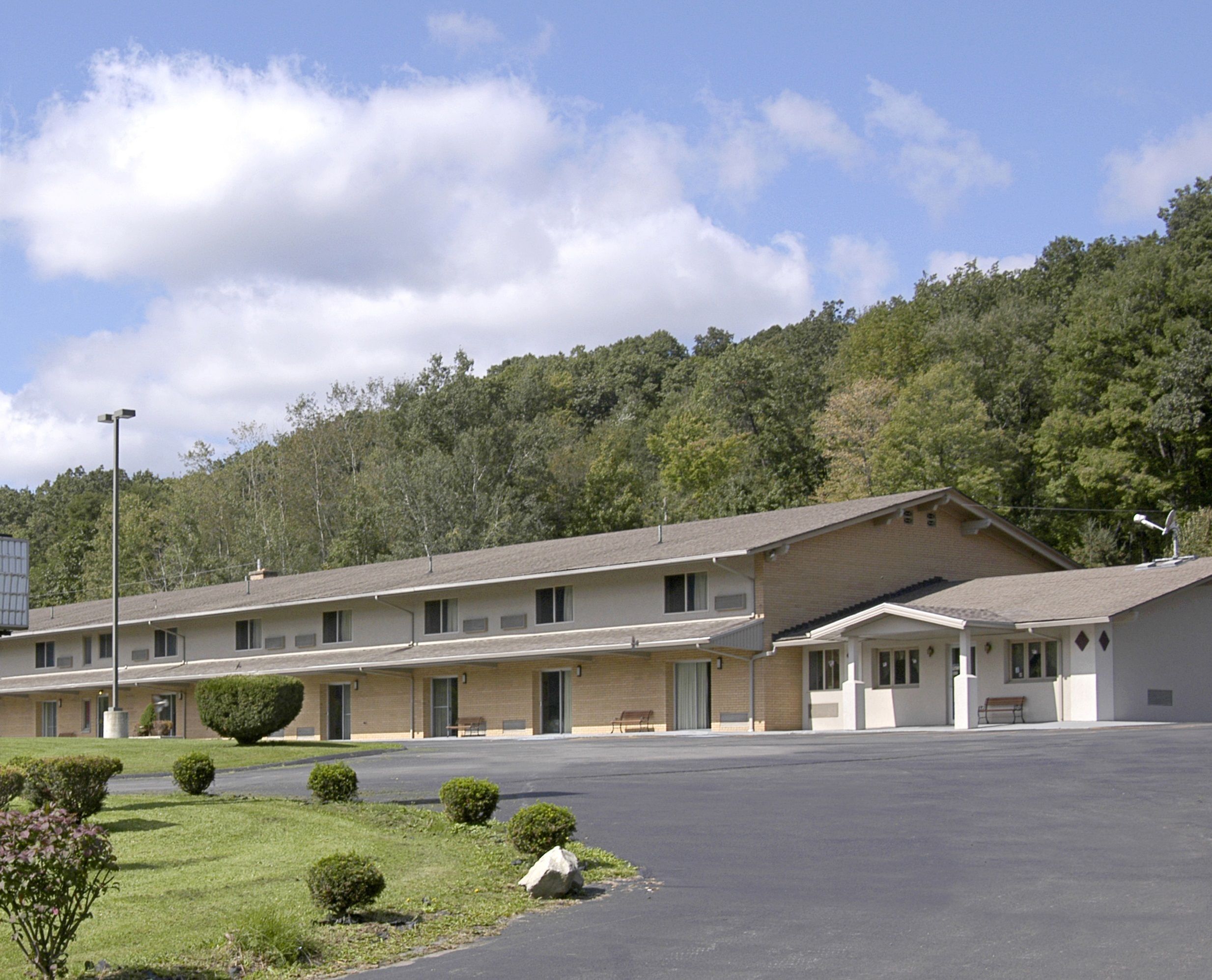 ด้านหน้าที่พัก