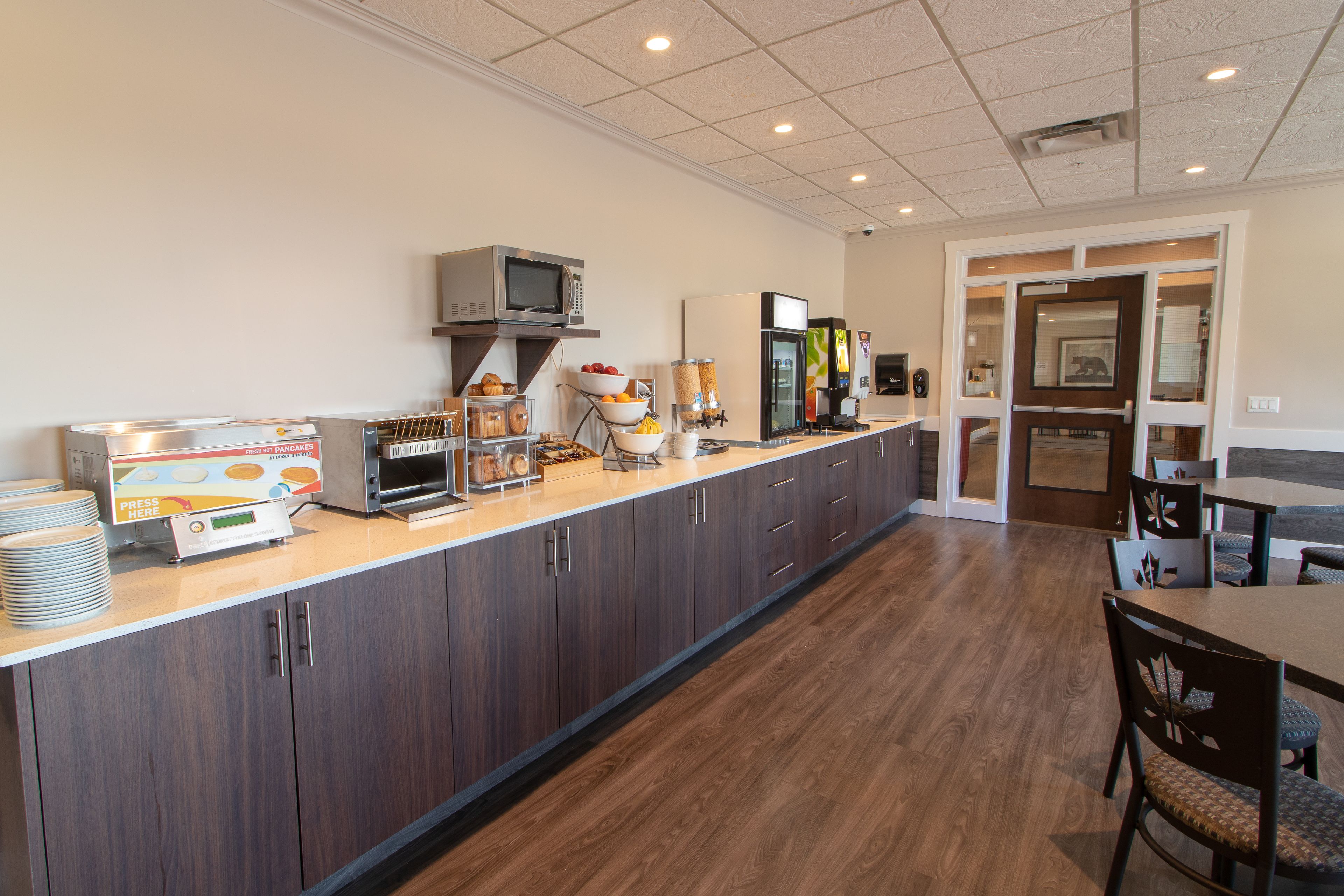 free daily continental breakfast