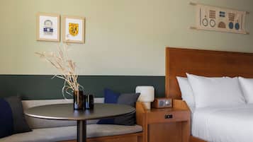 Ropa de cama de alta calidad y minibar