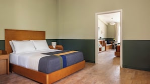 Suite, 1 trÚs grand lit, vue montagne | 1 chambre, literie de qualité supérieure, minibar