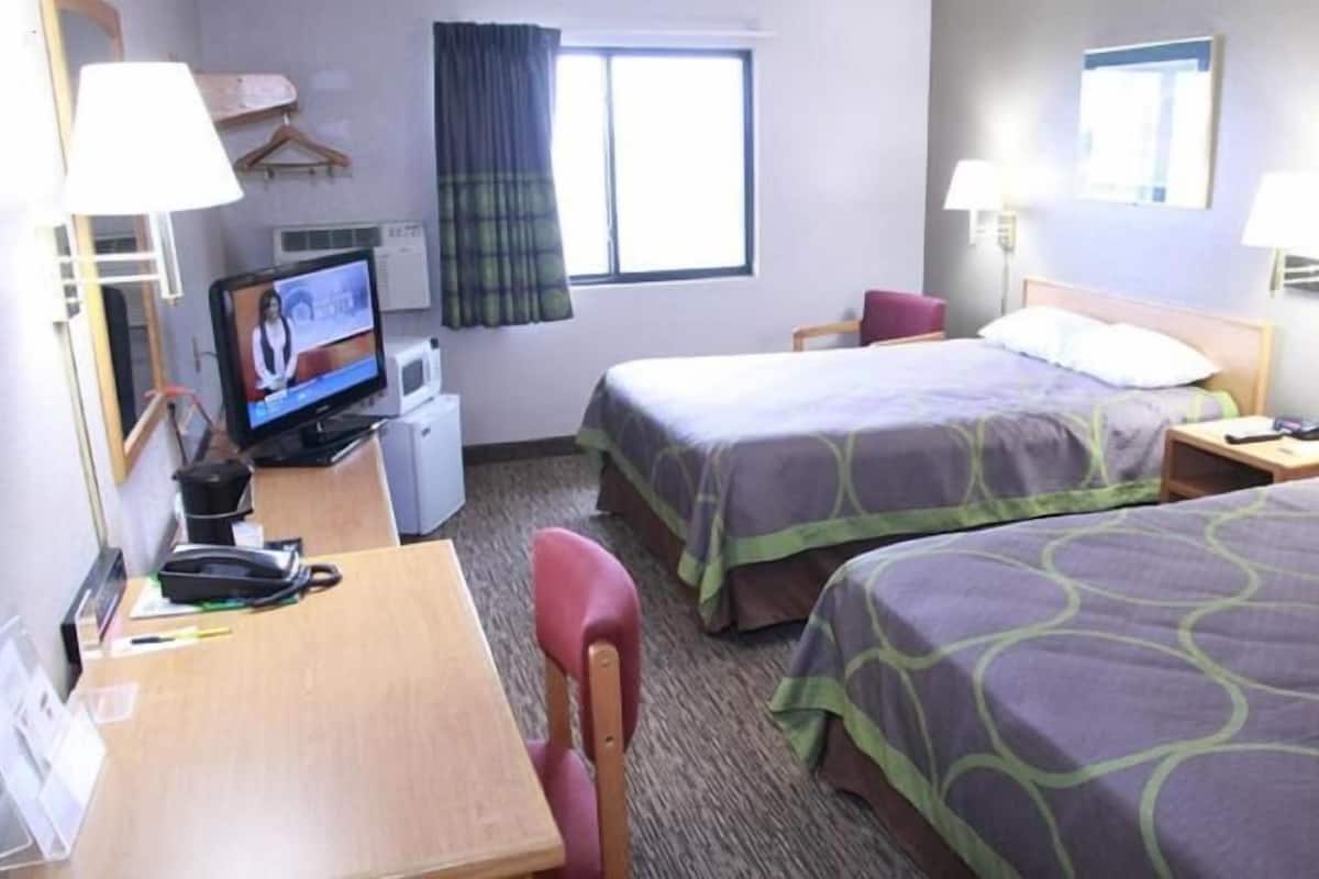 Blackout drapes, free cribs/infant beds, free rollaway beds, free WiFi