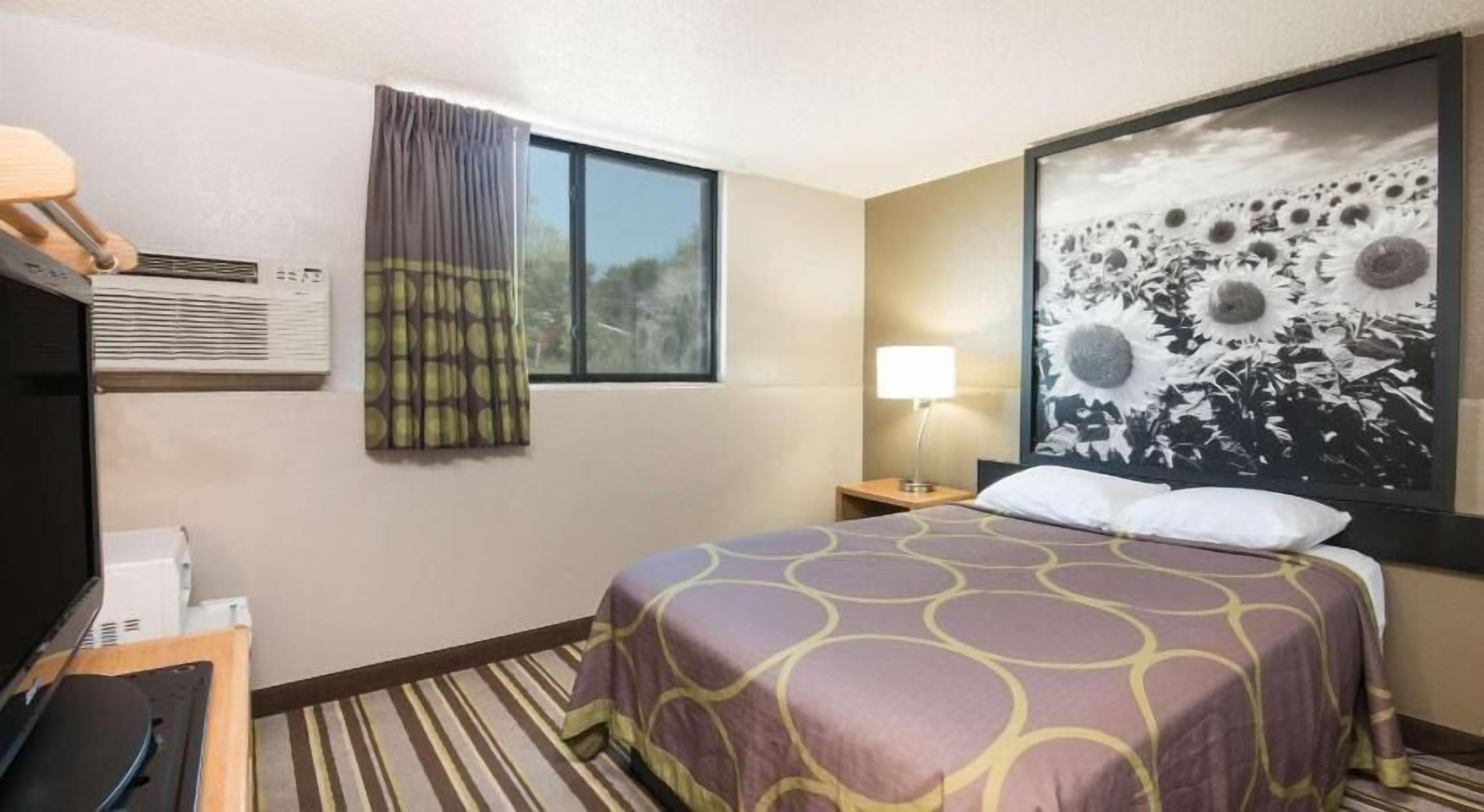 Blackout drapes, free cribs/infant beds, free rollaway beds, free WiFi