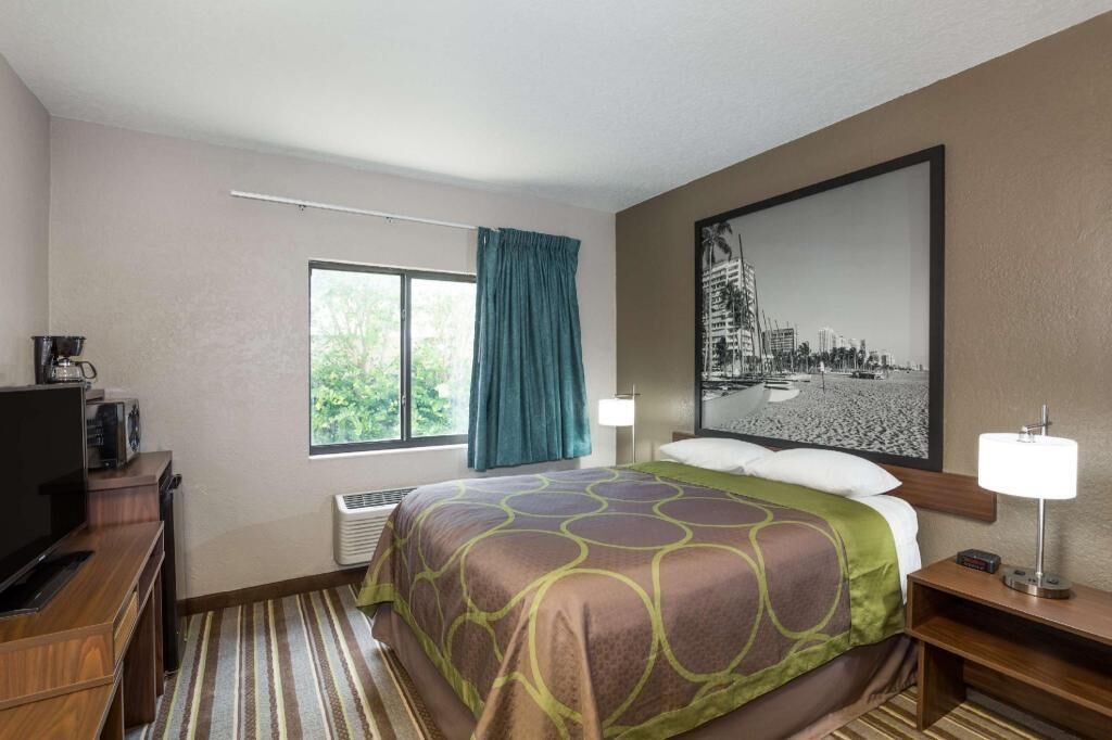 Desk, free cots/infant beds, rollaway beds, free WiFi