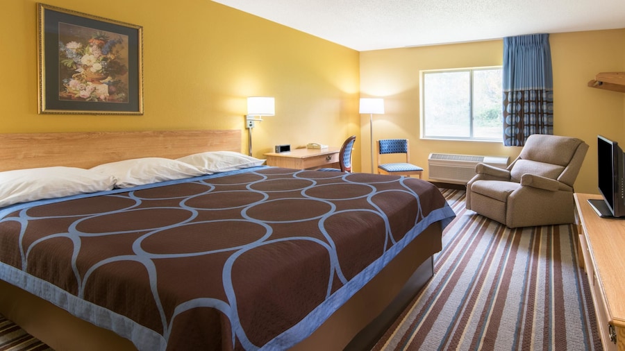 Super 8 by Wyndham Medina
