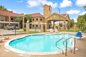 Outdoor pool, open 9:00 AM to 8:00 PM, sun loungers