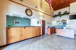 Lobby - Econo Lodge Inn & Suites Middletown - Winchester South (Middletown)