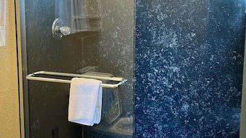 Phòng Suite dành cho gia đình, 2 phòng ngủ, không hút thuốc, quang cảnh biển | Két bảo mật tại phòng, truy cập Internet không dây miễn phí