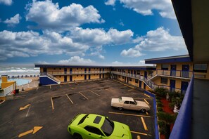 غرفة عادية - سريران مزدوجان - لغير المدخنين | إطلالة على المنتجع