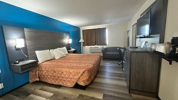 Standard Room, 1 King Bed | Iron/ironing board, free WiFi, bed sheets