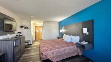 Standard Room, 1 King Bed | Living area | LED TV