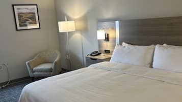 Room, 1 King Bed, Non Smoking | Tempur-Pedic beds, desk, blackout drapes, free WiFi