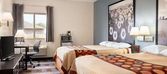 Super 8 by Wyndham Holton