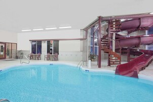 Una piscina techada