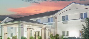 Super 8 by Wyndham Central City