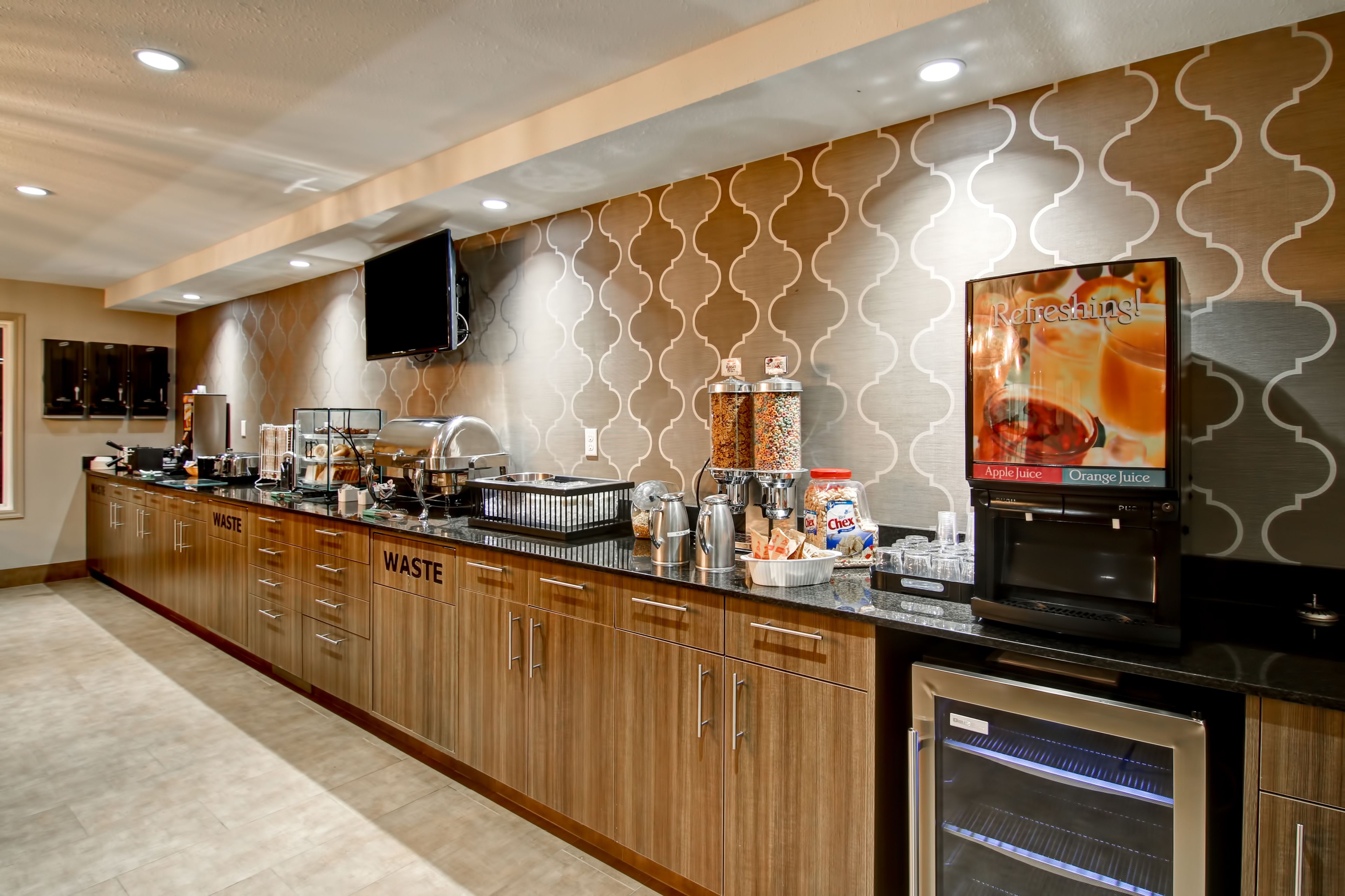 free continental breakfast