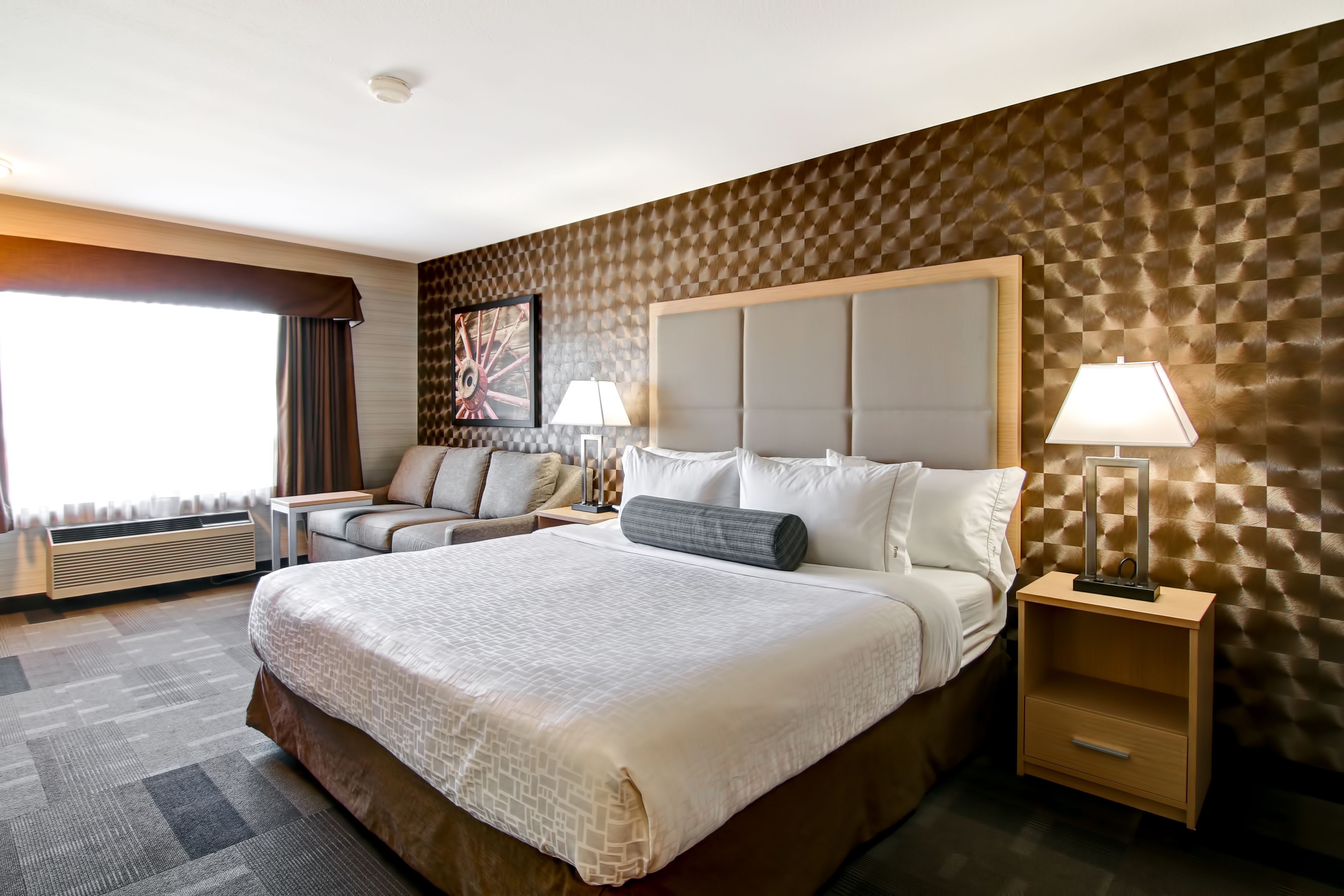 room, 1 king bed, non smoking | desk, laptop workspace, blackout curtains, soundproofing