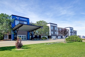 Front of property - Canalta St Paul (St. Paul)