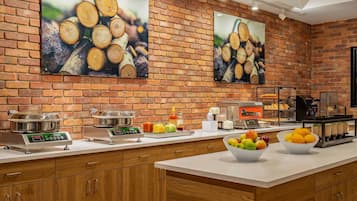 Free daily continental breakfast