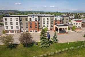 Front of property - Canalta Cochrane (Cochrane)