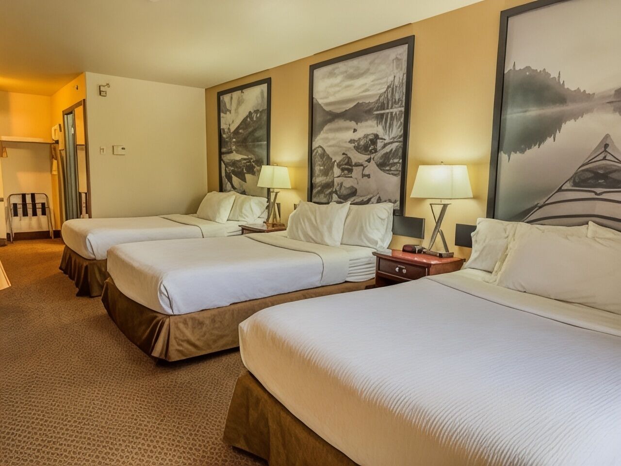 Pillow-top beds, individually decorated, individually furnished, desk