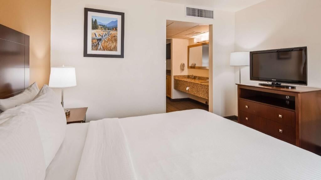 1 bedroom, pillowtop beds, in-room safe, desk