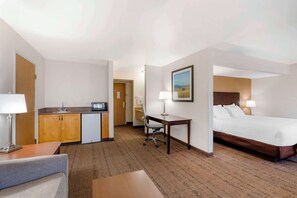 Standard Room, 1 King Bed (with Sofabed) | 1 bedroom, pillowtop beds, in-room safe, desk - Best Western Yellowstone Crossing (Laurel)