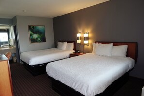 Desk, laptop workspace, blackout curtains, iron/ironing board - Americas Best Value Inn & Suites Yukon Oklahoma City (Yukon)