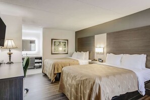 ห้องสแตนดาร์ด, เตียงควีนไซส์ 2 เตียง, สูบบุหรี่ได้ | โต๊ะทำงาน, ผ้าม่านกันแสง, เตารีด/โต๊ะรีดผ้า, เปล/เตียงเด็กอ่อน (ฟรี)