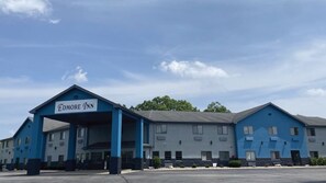 Exterior - Edmore Inn (Edmore)