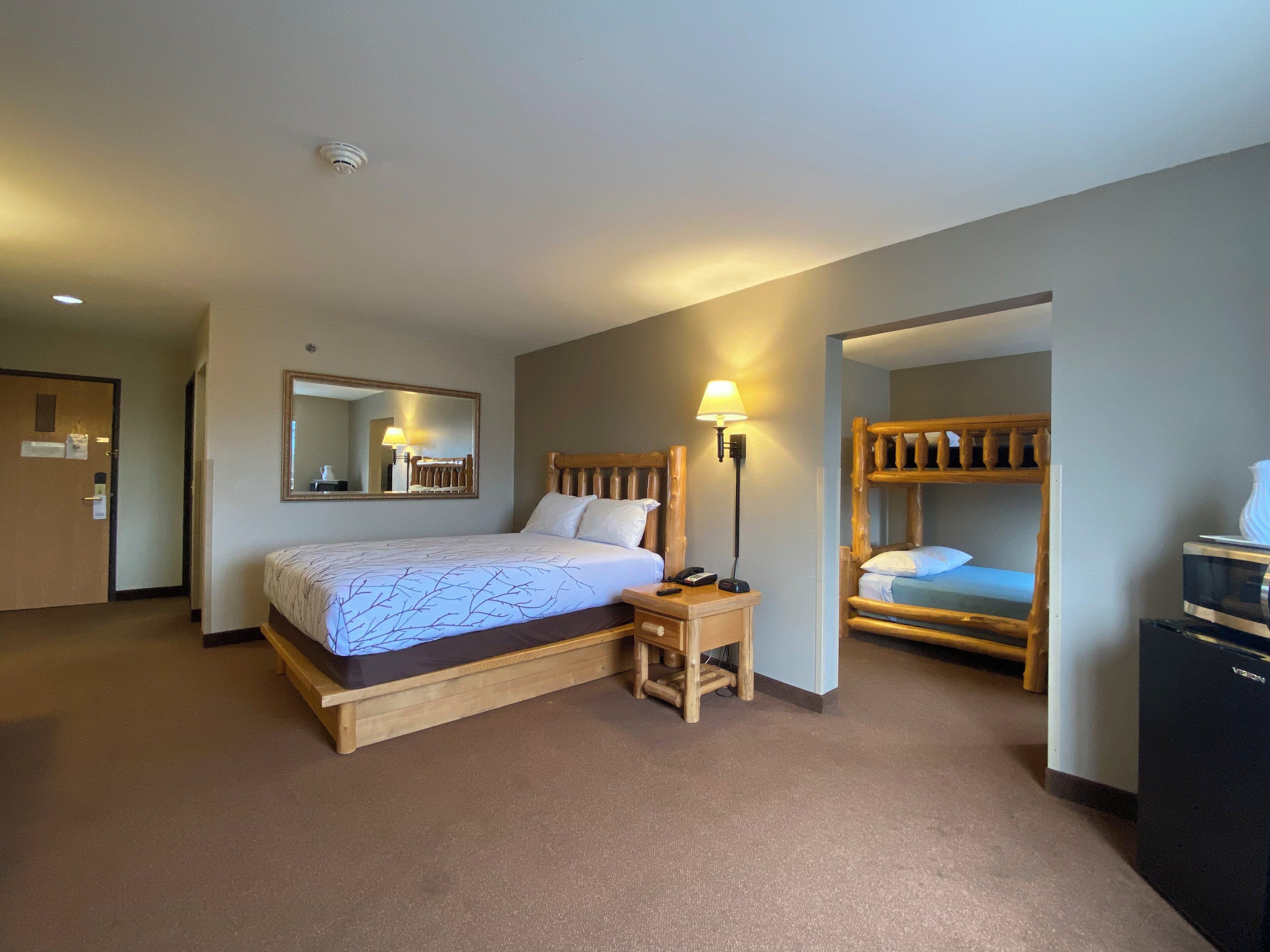 Family Room | Free WiFi, bed sheets