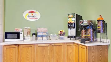 Petit déjeuner continental compris tous les jours