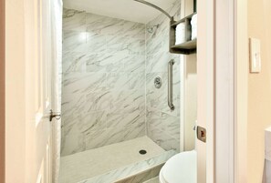 Salle de bain adaptée