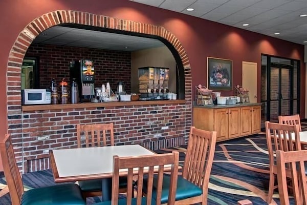 Esmorzar diari continental gratuït