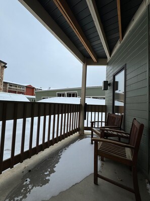 Unit 112 | Terrace/patio