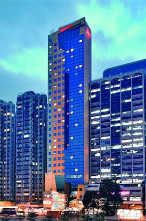 Front of property – evening/night