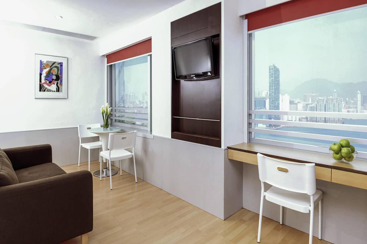 Studio, 1 Tempat Tidur Double | Minibar, brankas, meja kerja, dan kedap suara