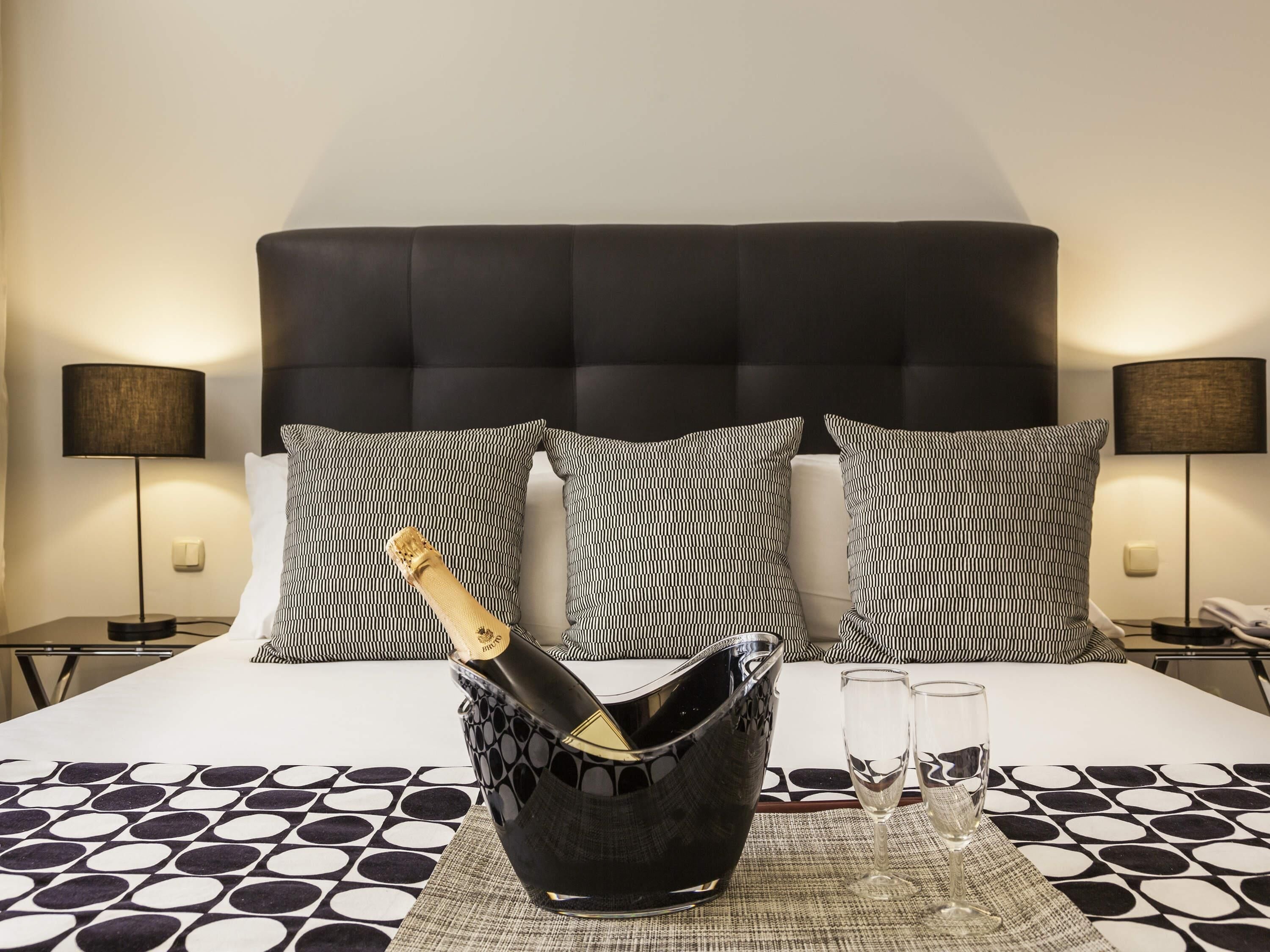 Suite, 1 King Bed | Minibar, in-room safe, desk, laptop workspace