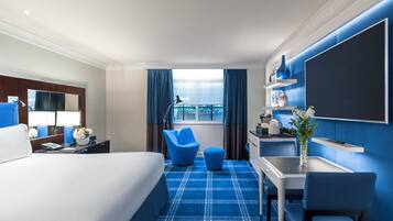 Luxury Room, 1 King Bed