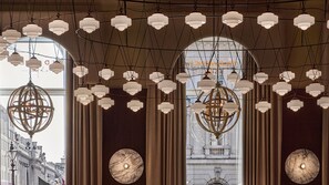 Frühstück, Mittagessen, Abendessen, französische Küche 