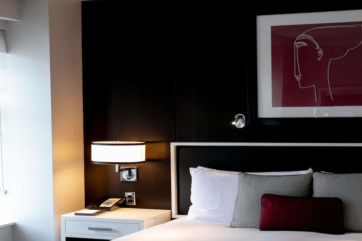 Superior Room, 1 King Bed