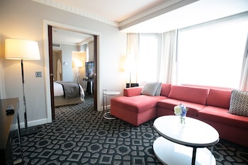 Junior Suite, 1 King Bed with Sofa bed | Premium bedding, down comforters, pillowtop beds, minibar at Sofitel Washington DC Lafayette Square