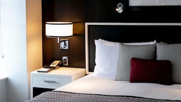 Habitación superior, 1 cama King size | 1 habitación, ropa de cama de alta calidad y edredón