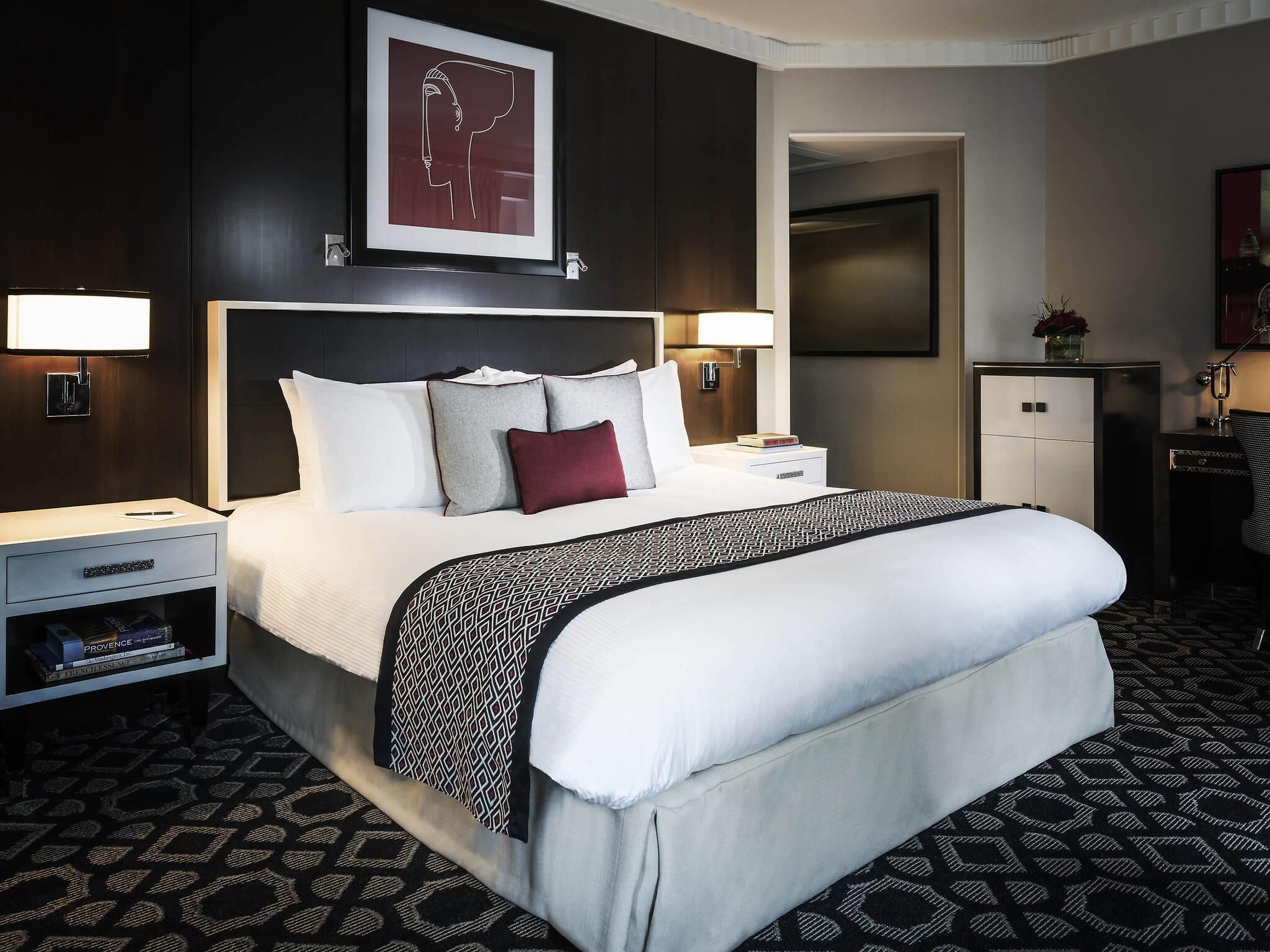 Superior Room, 1 King Bed