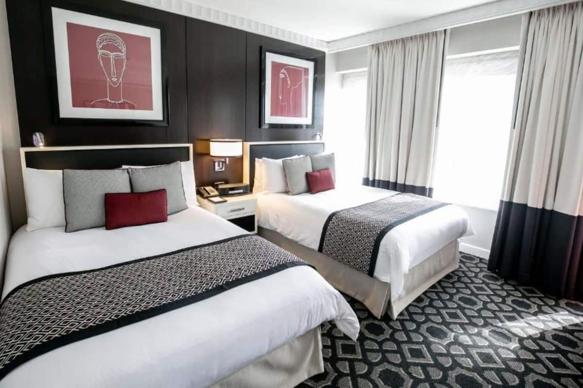 Luxe tweepersoonskamer, meerdere bedden, uitzicht op stad | 1 slaapkamer, luxe beddengoed, donzen dekbedden, pillowtop-bedden