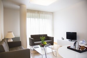 In-room safe, desk, iron/ironing board, free cots/infant beds