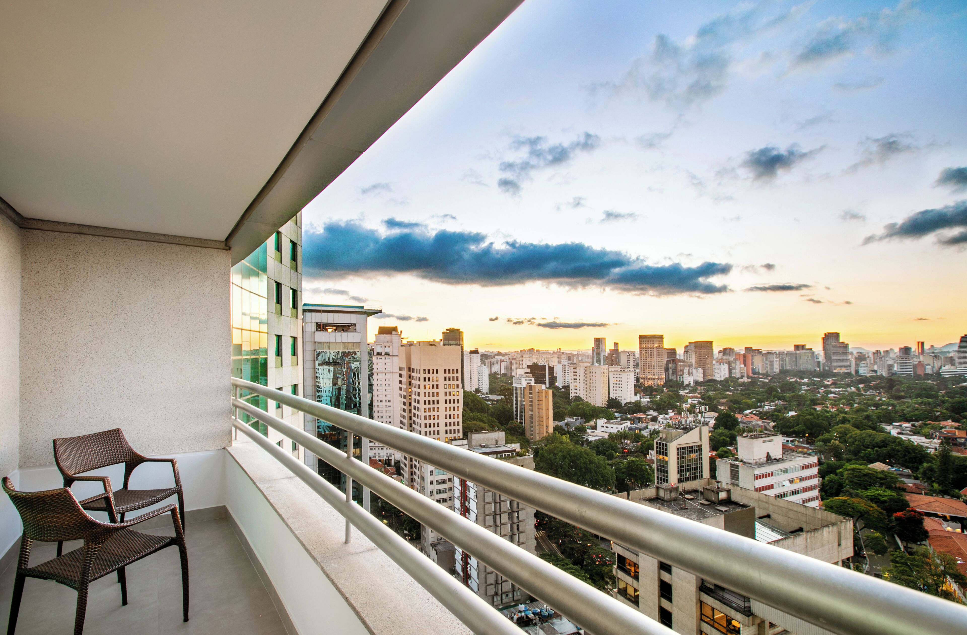 premium room, 1 king bed, balcony | balcony