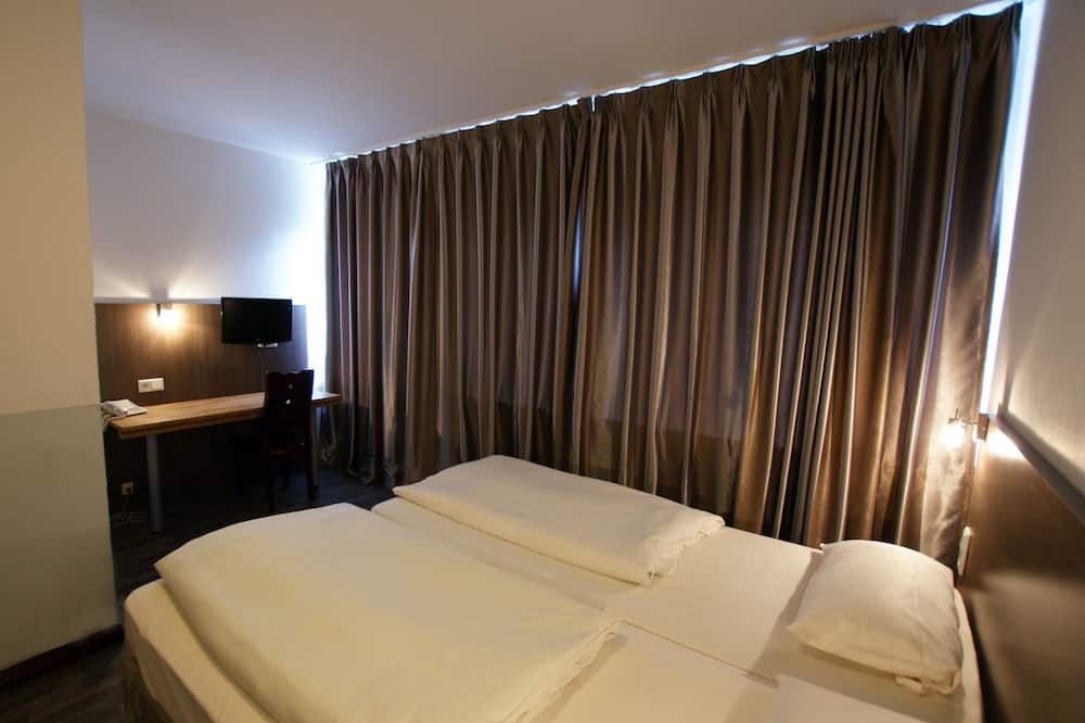 Bahn Hotel