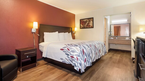 Room - Red Roof Inn Santee (Santee)
