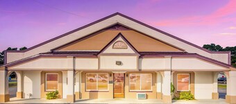 Red Roof Inn Santee